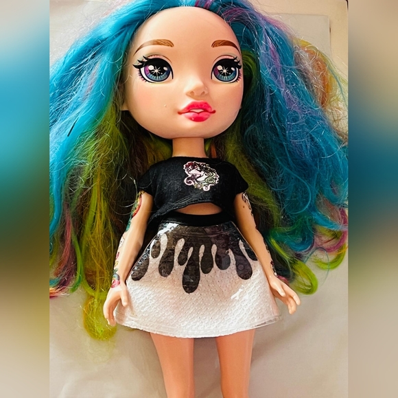 Rainbow HighRainbow High Rainbow Surprise 14-inch doll – Rainbow Dream Doll - Picture 4 of 10